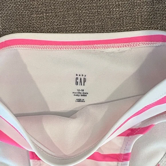GAP Pink & White Watermelon Ruffle Rashguard Two-Piece Swim Set - Picture 7 of 7